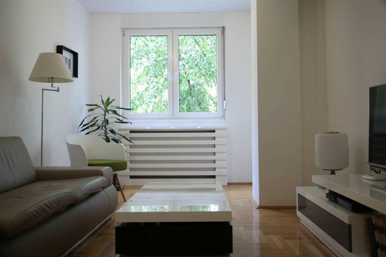 65 Square Meters Designer In Heart Of - River View ! Park For Free Ni