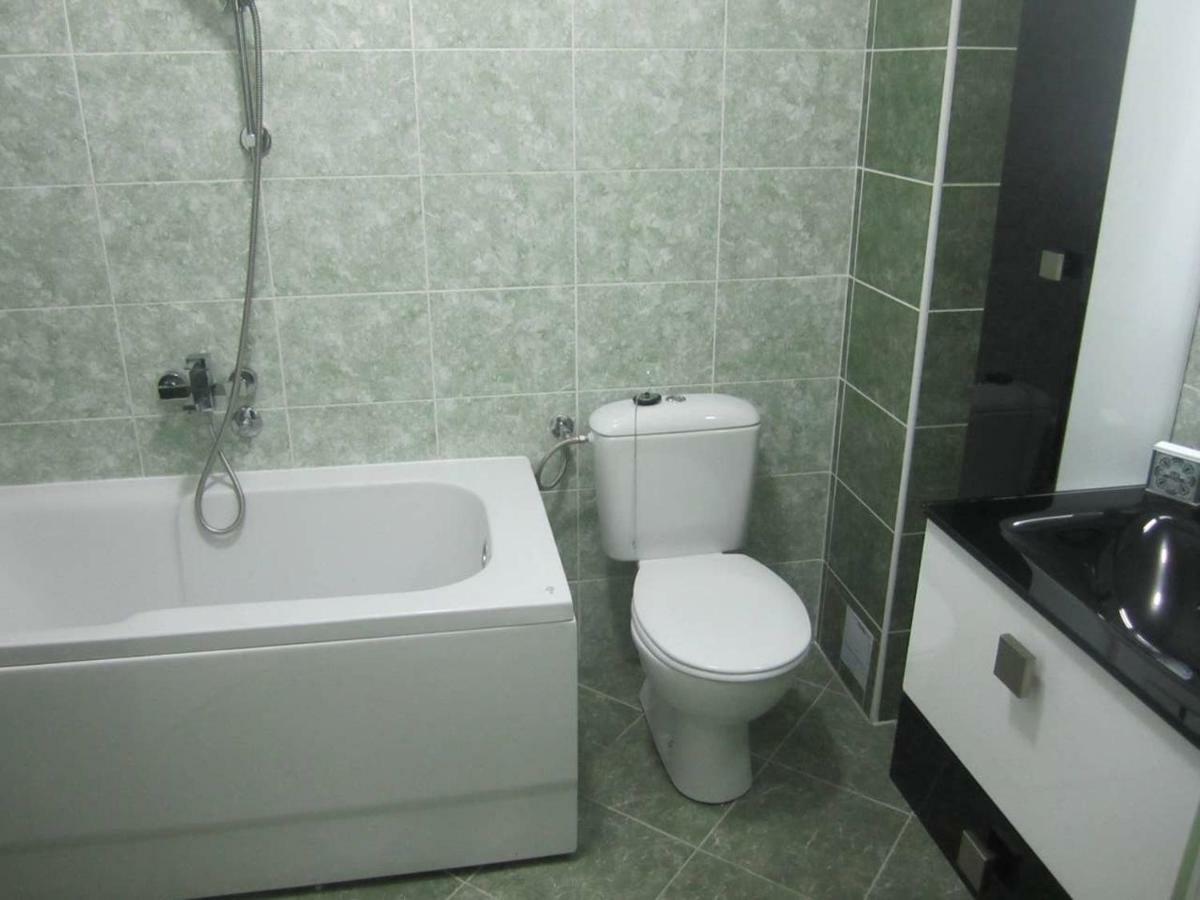 Apartament 65 Square Meters Designer In Heart Of - River View ! Park For Free *