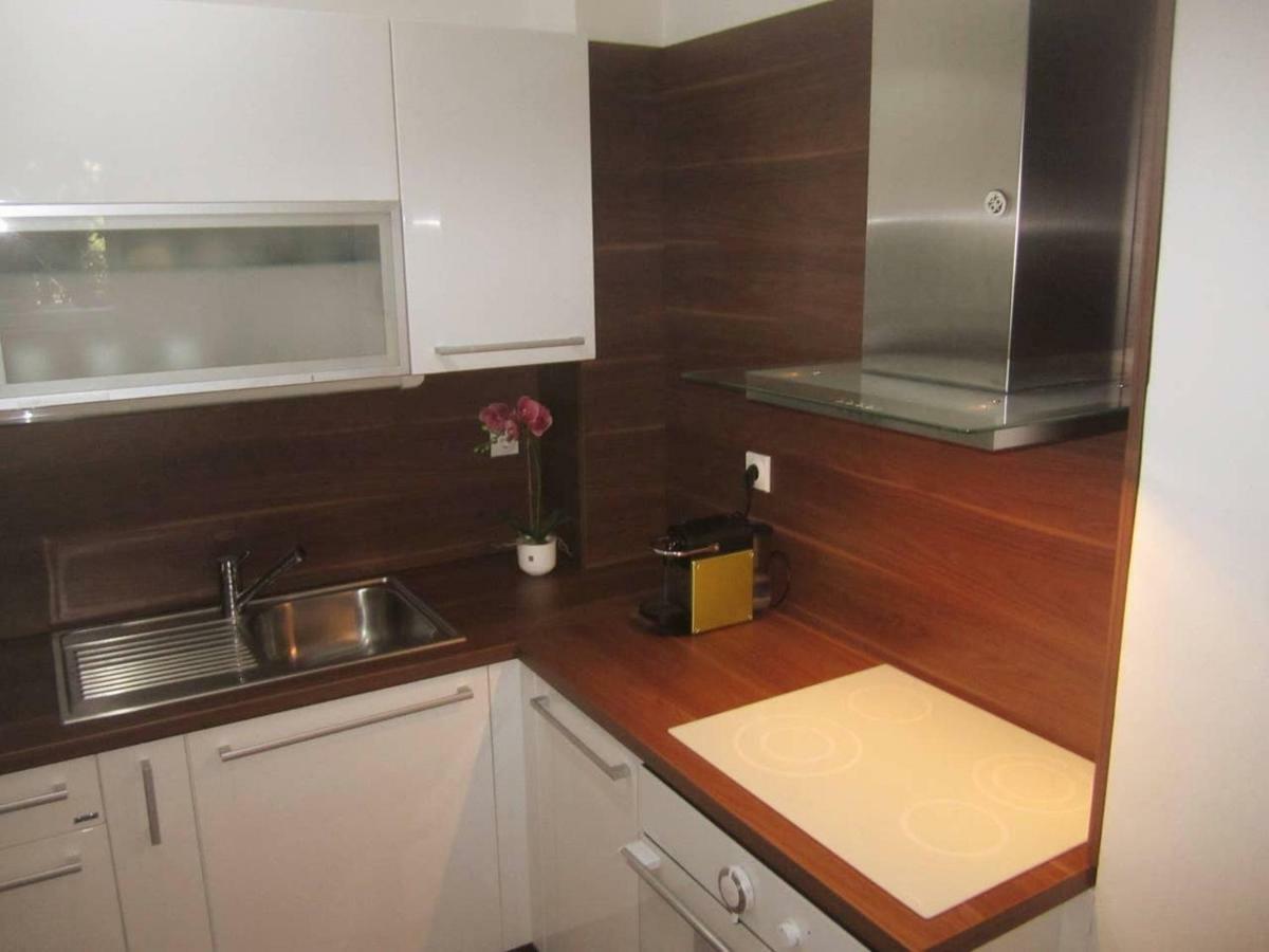 65 Square Meters Designer In Heart Of - River View ! Park For Free Ni