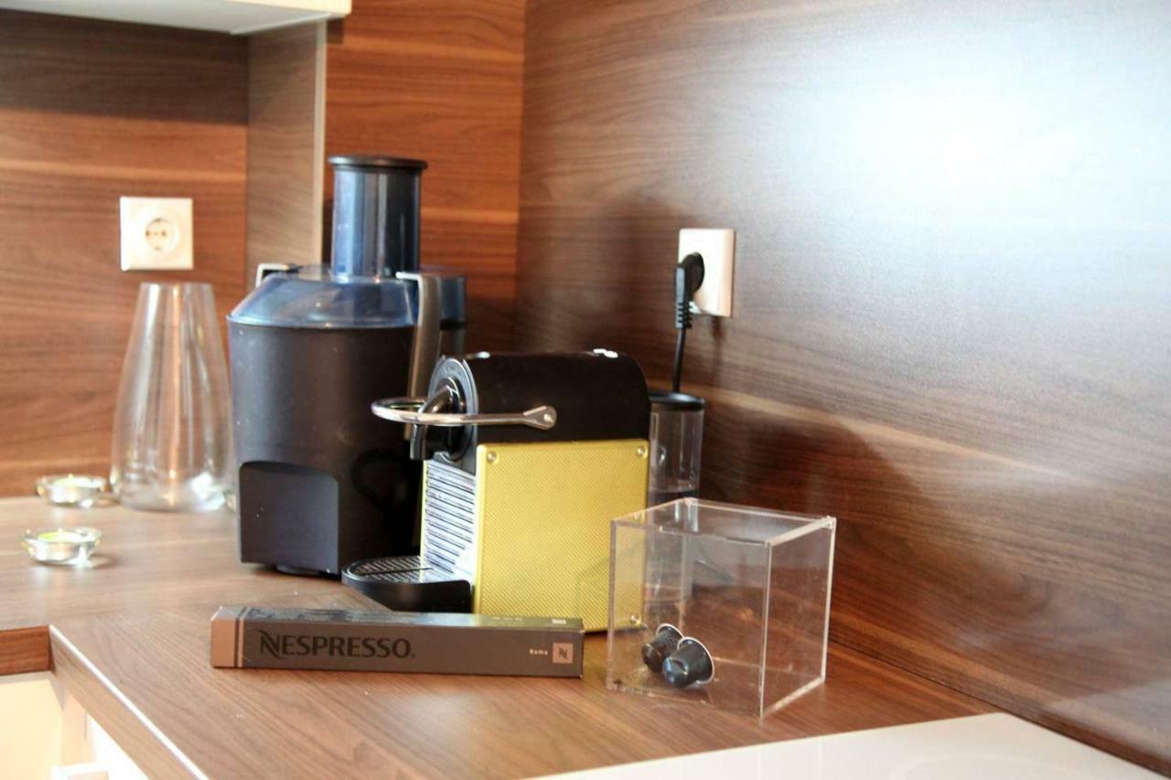 Apartament 65 Square Meters Designer In Heart Of - River View ! Park For Free