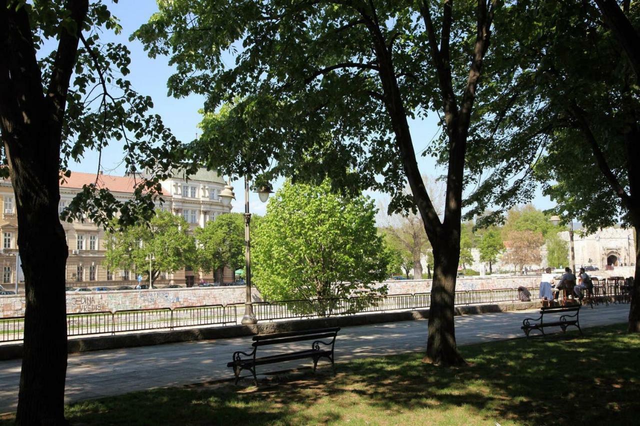 65 Square Meters Designer In Heart Of - River View ! Park For Free * Ni