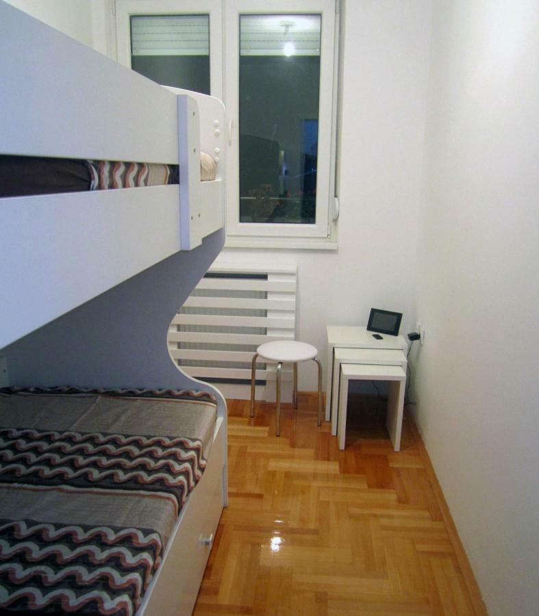 Apartament 65 Square Meters Designer In Heart Of - River View ! Park For Free *